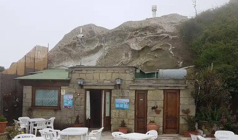 La Grotta - Monte Epomeo
